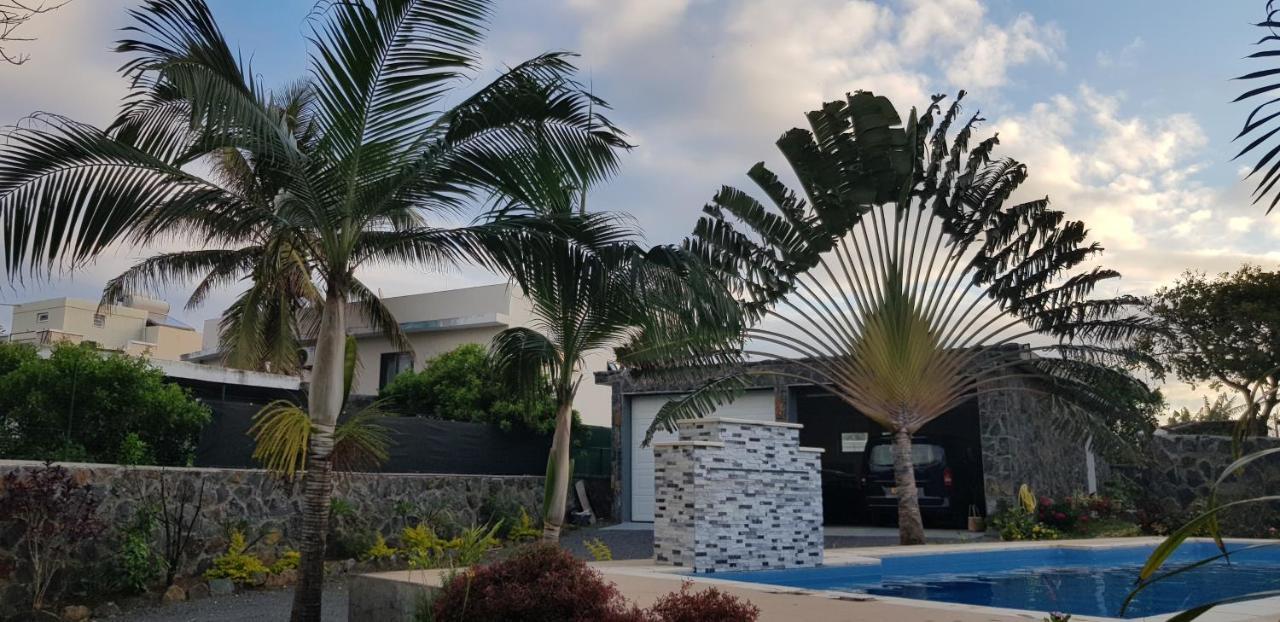 Hotel Tibambari à Bouchon Extérieur photo